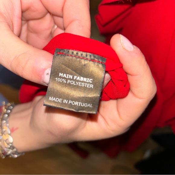 VETEMENTS Spring 2016  Runway Over-Sized Red Dress - Picture 12 of 15